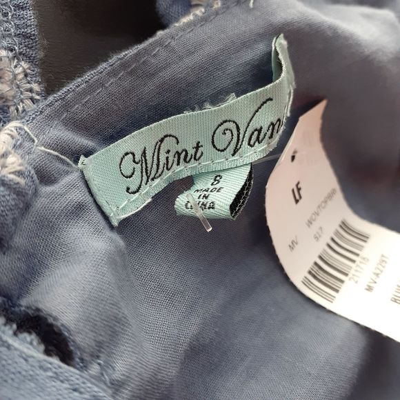 LF Blue Daisy Criss-Cross Chambray Boho Ruffle Floral Crop Top 4 Blue NWT - Picture 6 of 10